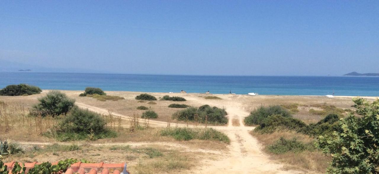 לריסוס Ikidiki Beach Villa מראה חיצוני תמונה